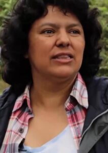 ¡Mujer, tienes el superpoder de crear! Conoce a las 8 mujeres que nos inspiran 6 Berta Isabel Caceres Flores