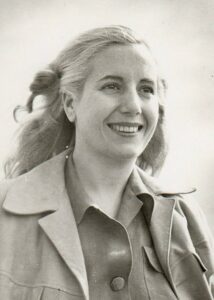 ¡Mujer, tienes el superpoder de crear! Conoce a las 8 mujeres que nos inspiran 3 Eva Peron